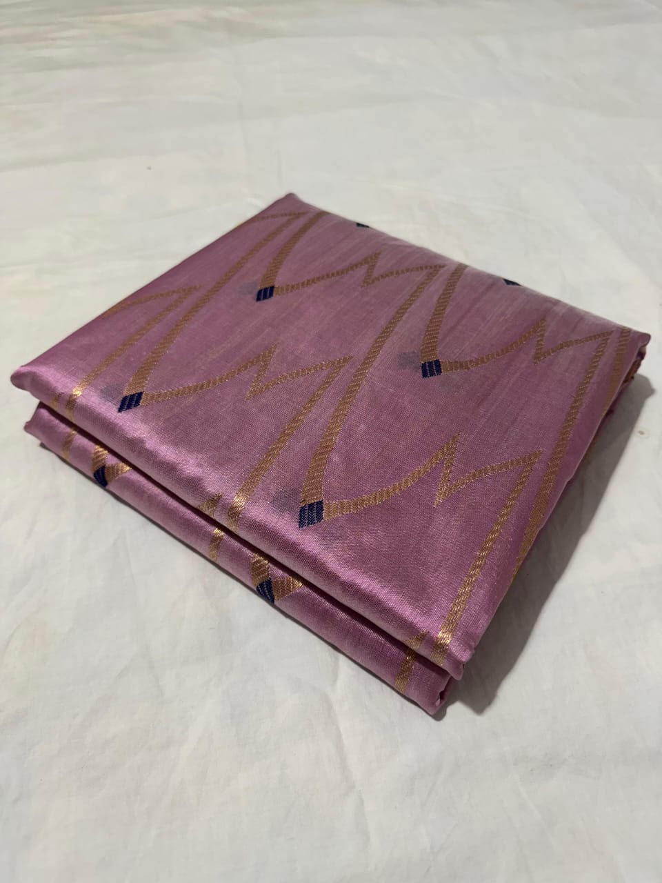 Elegant Lavender Pattu Silk Saree with Golden Zari Weaving