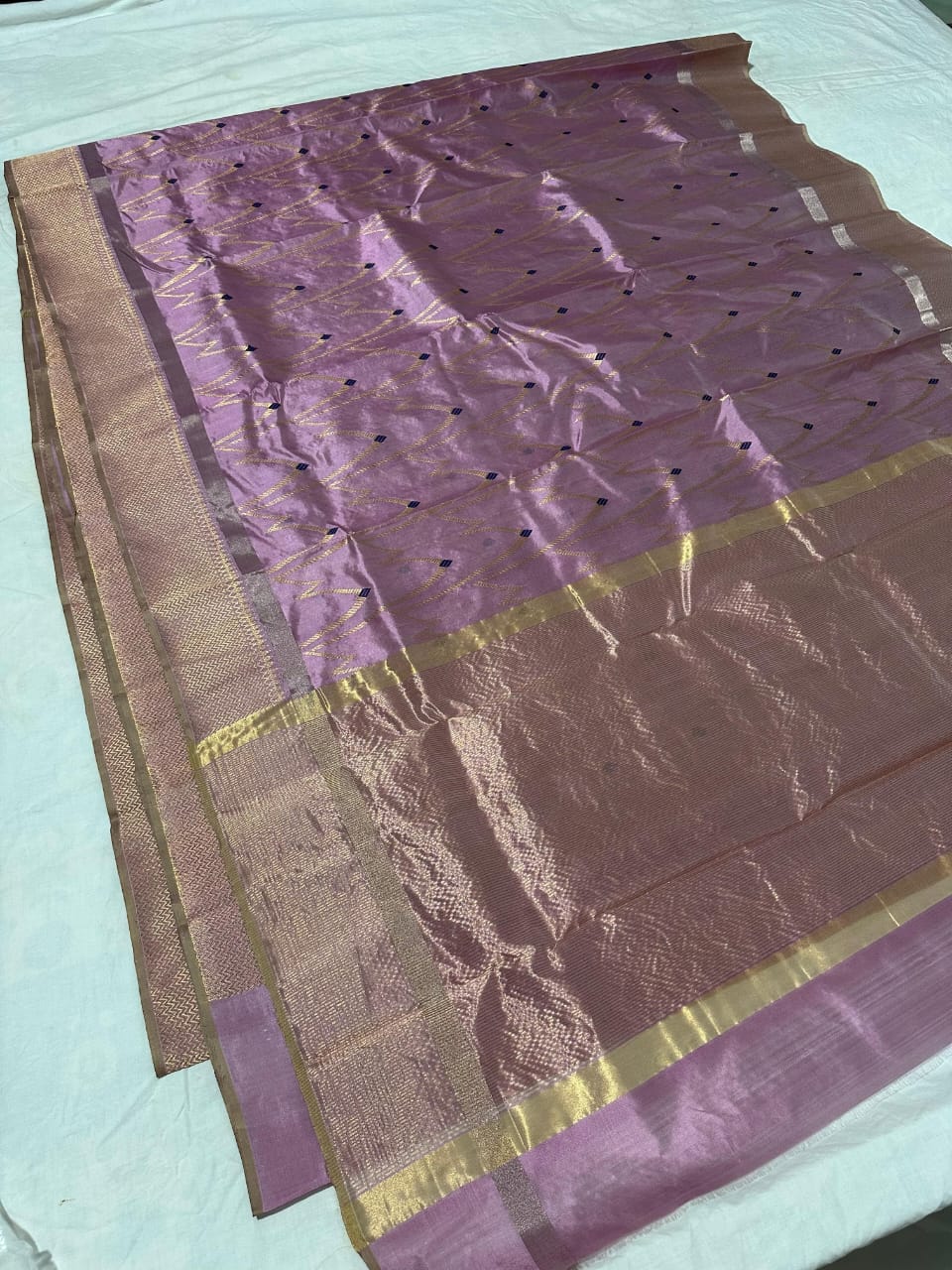 Elegant Lavender Pattu Silk Saree with Golden Zari Weaving