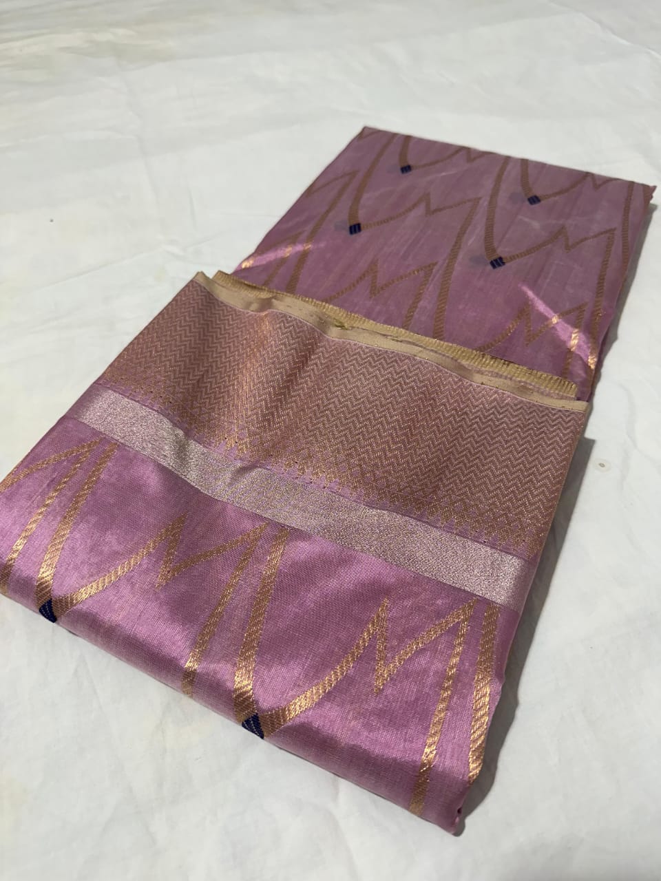 Elegant Lavender Pattu Silk Saree with Golden Zari Weaving